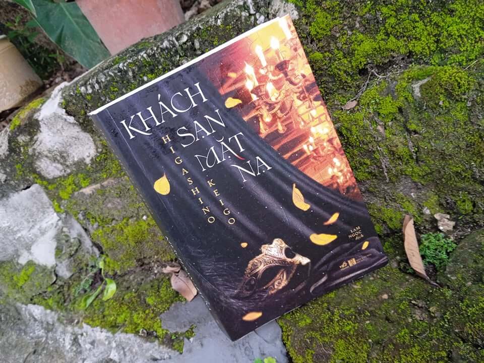 khách sạn mặt nạ đen higashino keigo