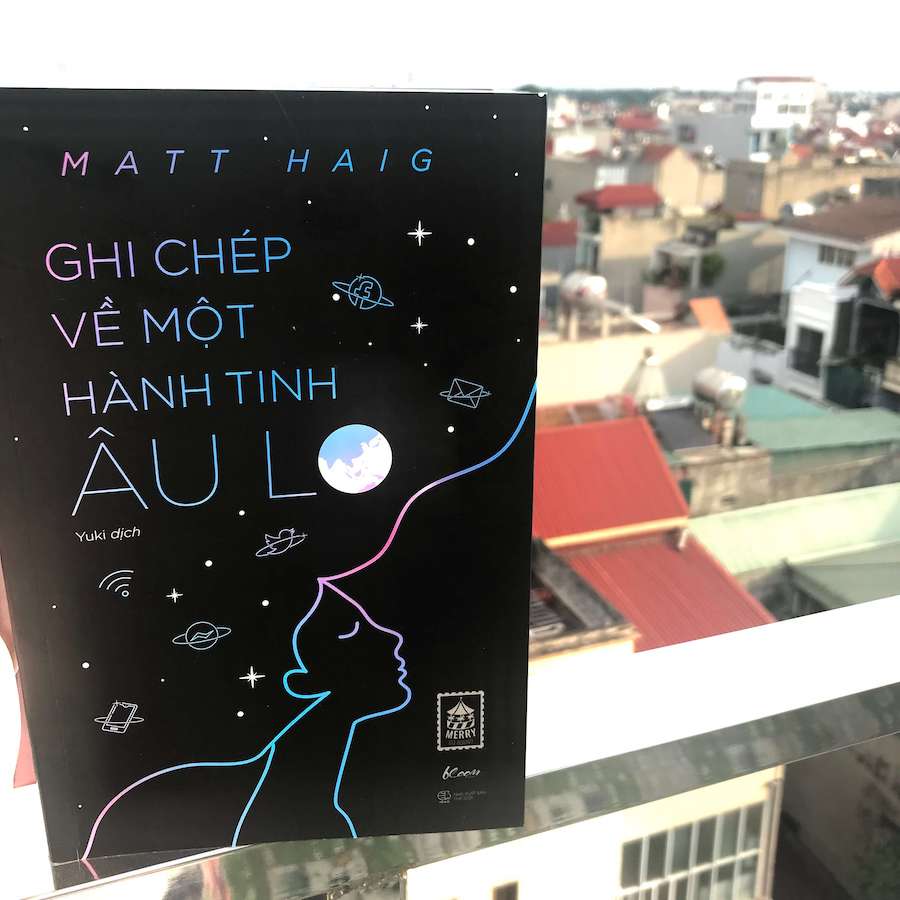 review sach ghi chep ve mot hanh tinh lo au