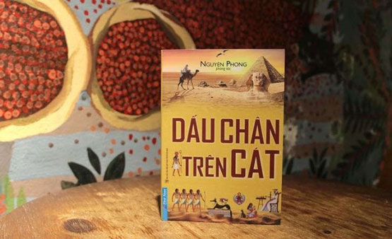 Review sách Dấu Chân Trên Cát - Nguyên Phong