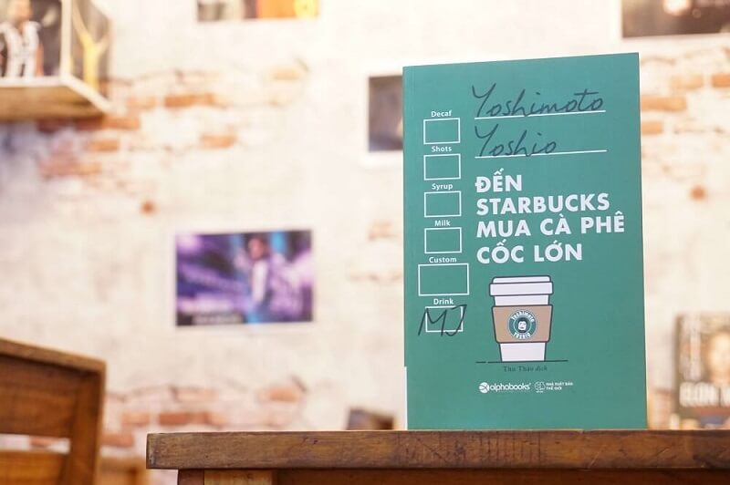 Đến starbucks mua cà phê cốc lớn - Reviewsach.net